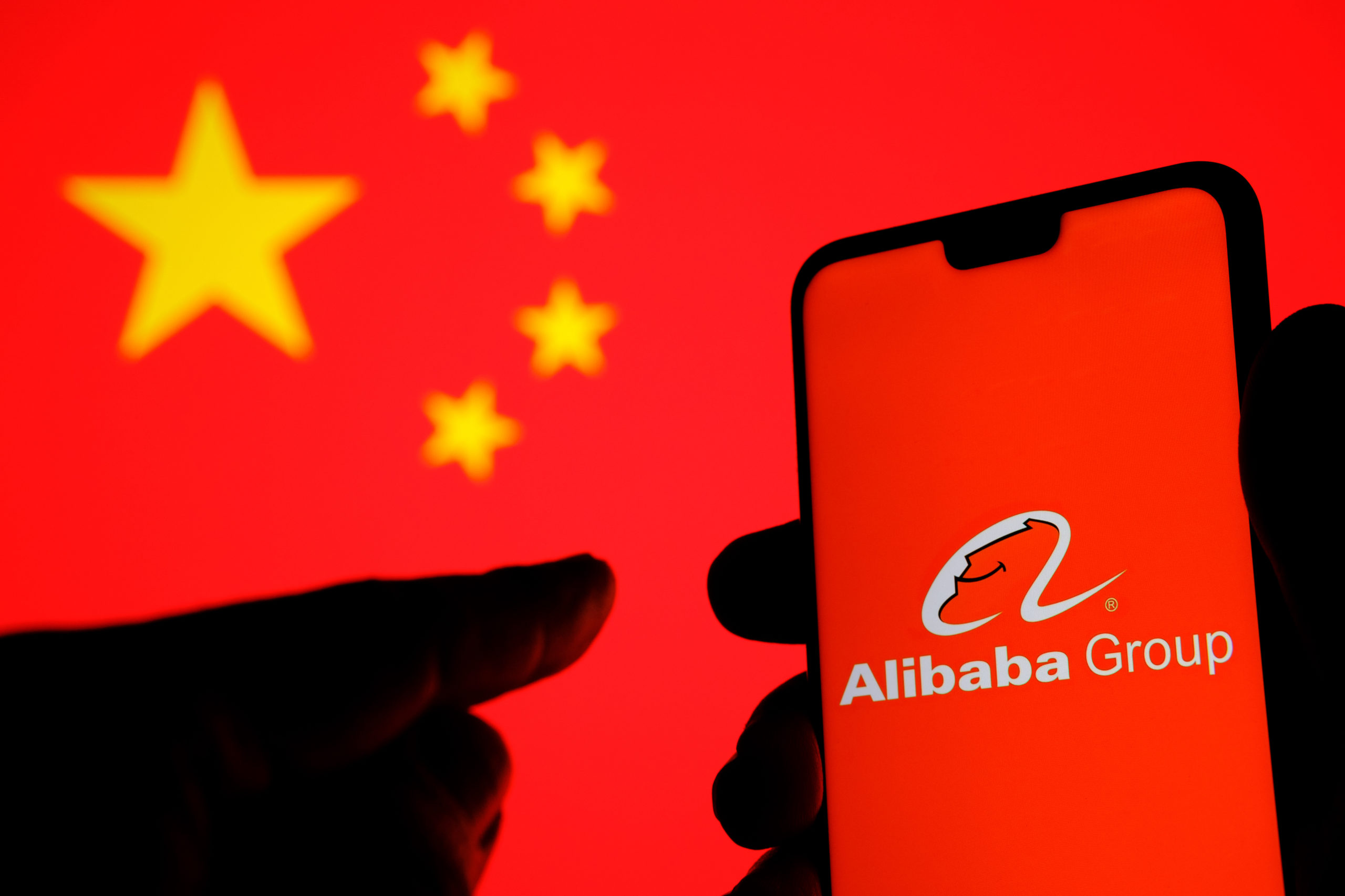 Internetovému obchodu Alibaba kvůli uzávěrám v Číně poprvé klesly tržby