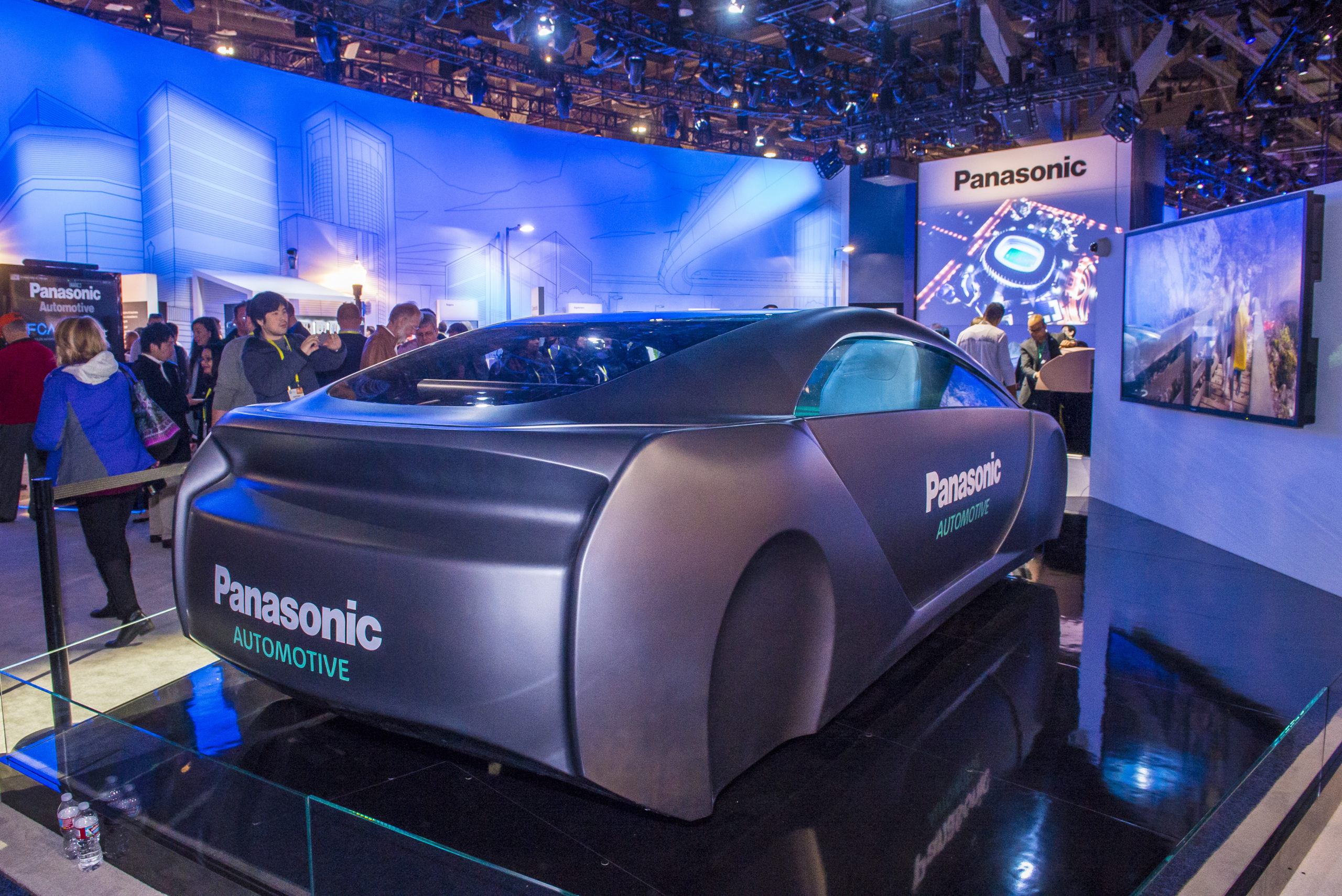 Panasonic investuje 600 mld. JPY do automobilových baterií a softwaru