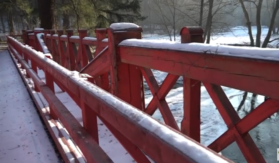 Červený most v Babiččině údolí letos Lesy ČR rozeberou a znovu postaví