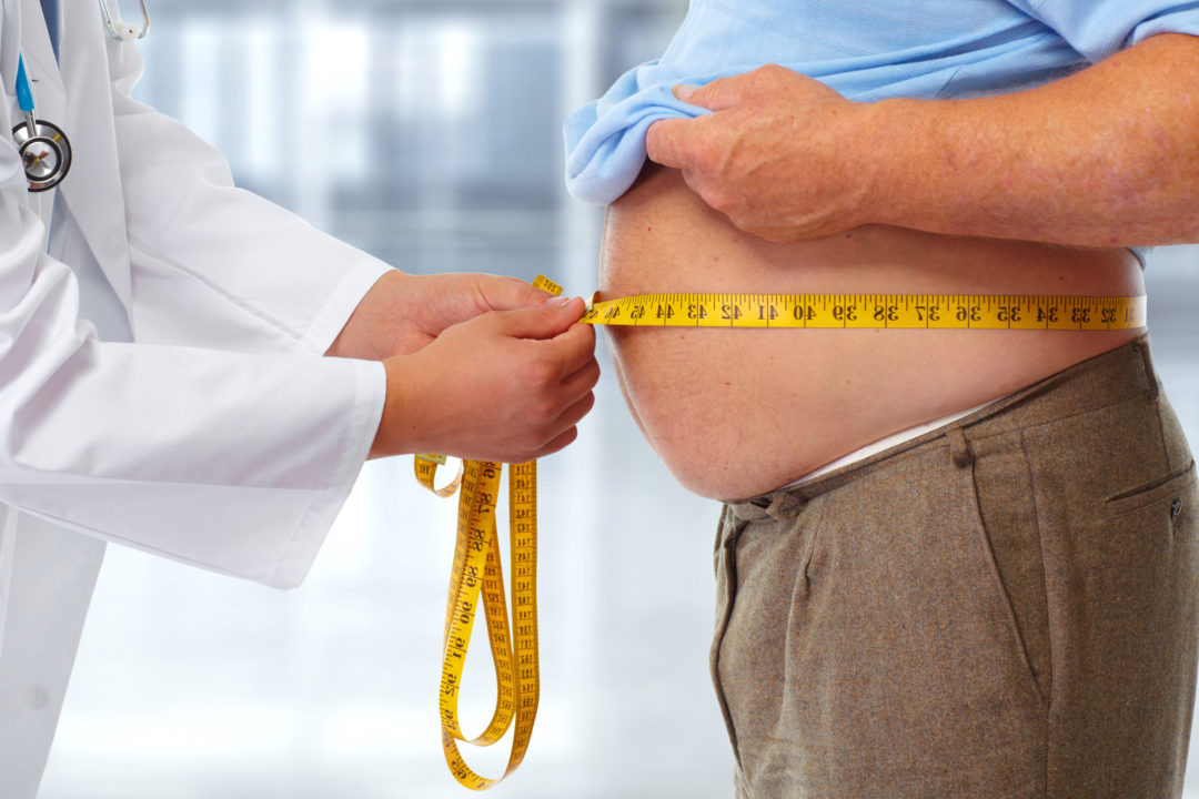 Studie z Brna: Tři čtvrtiny starších 50 let v nemocnici s covidem mělo nadváhu